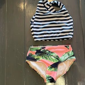 Albion bikini swimsuit. Only worn a few times. Like new. Size XS